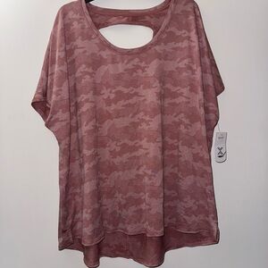 Xersion Red Boxy Cut Out Short Sleeve Tee